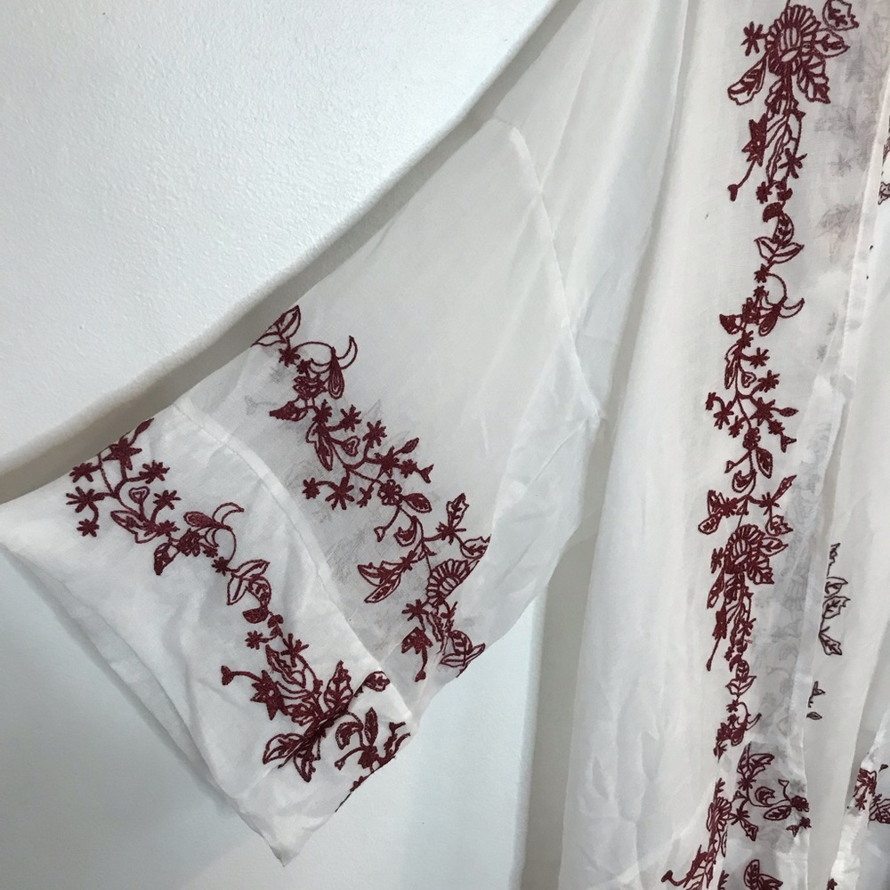 Woven Heart Embroidered Kimono Cardigan Sheer White Red One Size - Picture 4 of 10